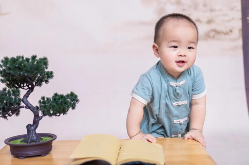 沈丘宝宝爱吐奶是什么原因